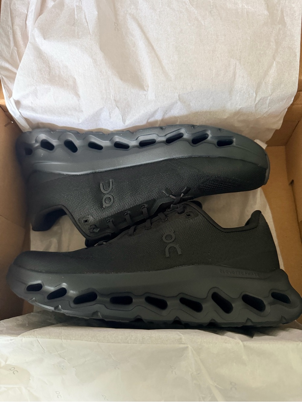 Cloudtilt Eclipse | Black Women size 10.5 / Men size 8.5